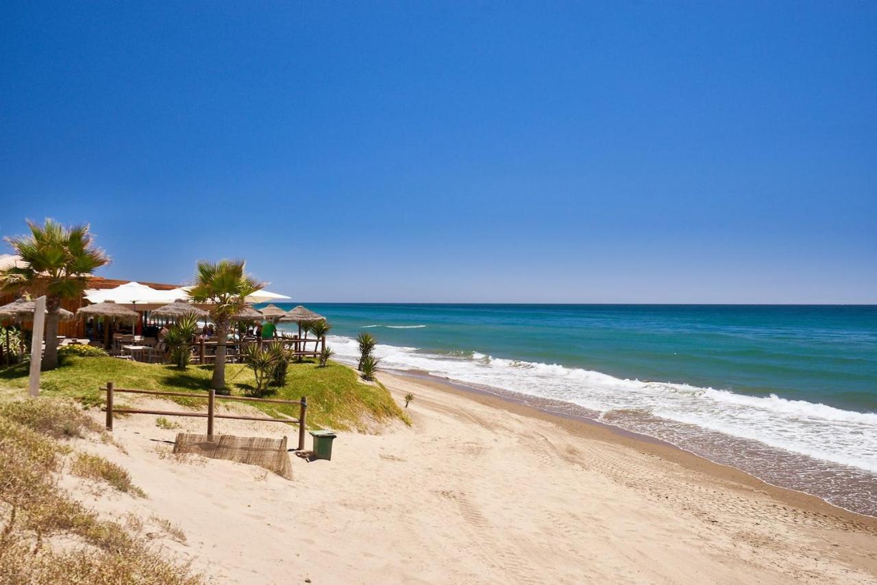 Oleholidays 515 Romana Playa Junto A La Playa Apartamento *